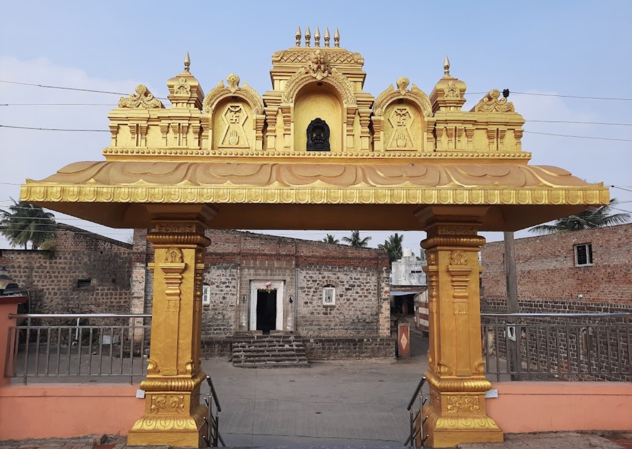 Shri Ugur Padmavati Devi Digamber Jain Mandir, Ugar Budruk, Ugar Khurd, District - Belagavi (Karnataka) image 2